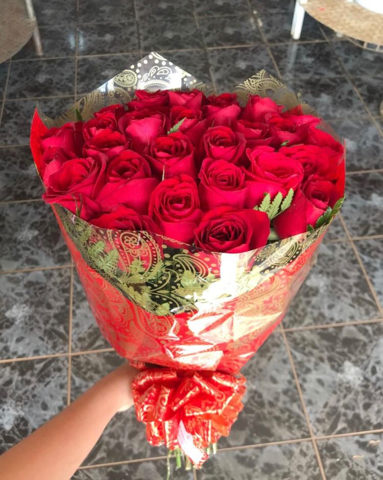 Buquê Amarradinho 40 rosas