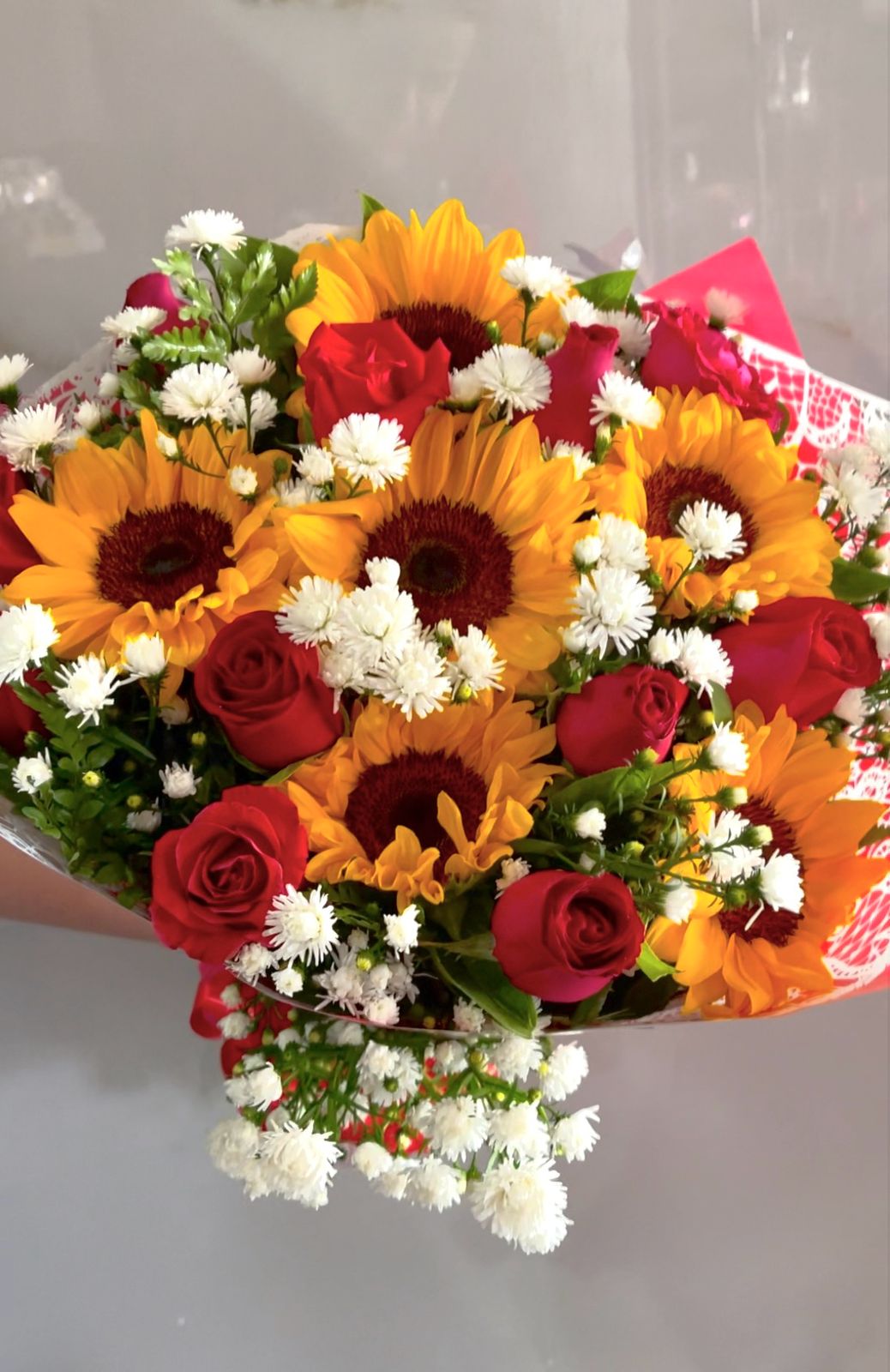 Buquê de Girassol com Rosas - Imagem 2
